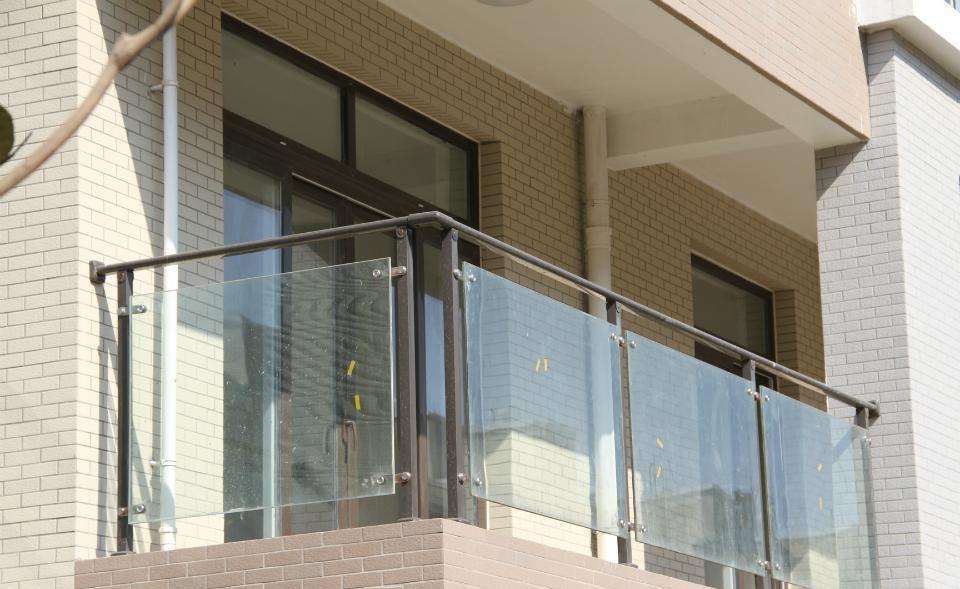 定制不銹鋼護(hù)欄